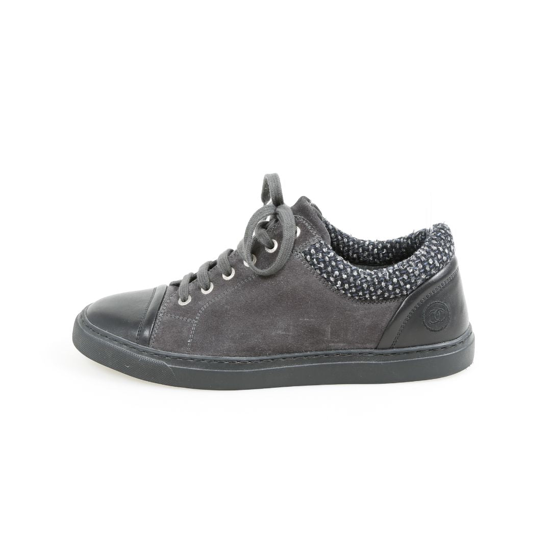 Chanel Interlocking CC Logo Leather Suede Sneakers Size 39