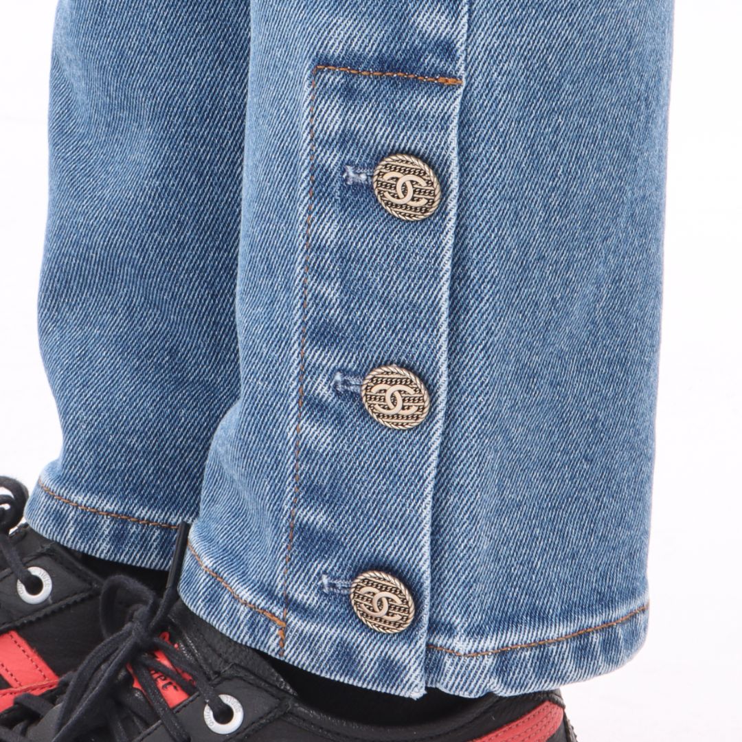 Chanel 19C Cropped CC Button Jeans Size FR 34 | AU 6