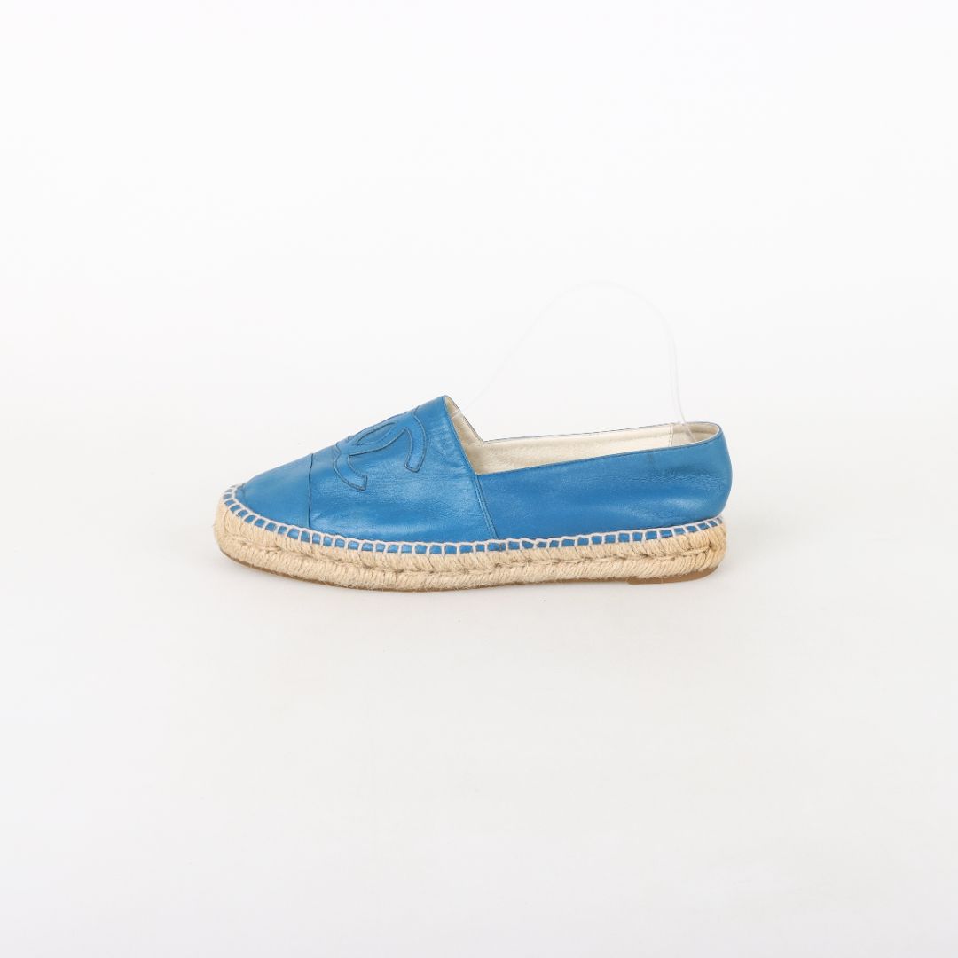 Chanel Leather CC Logo Espadrilles Size 40