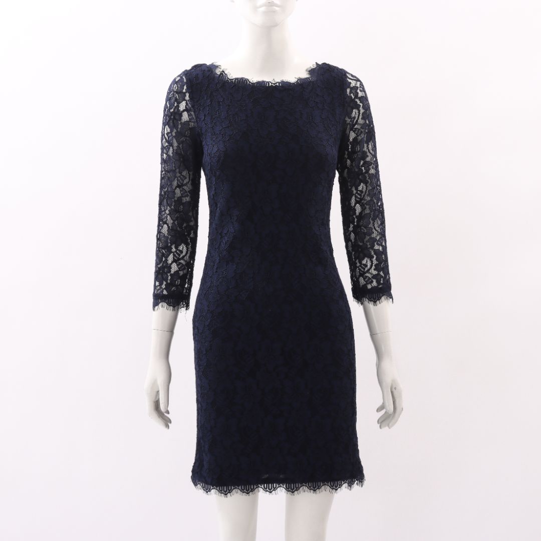 Diane Von Furstenberg Lace Sheath Dress Size US 4 | AU 8