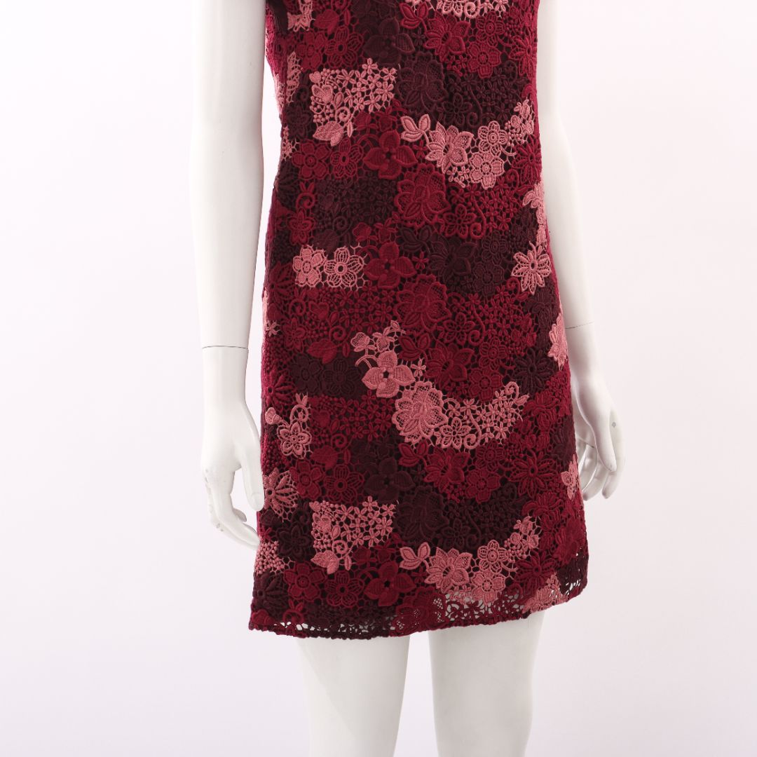 Burberry Embroidered Lace Shift Dress Size UK 4