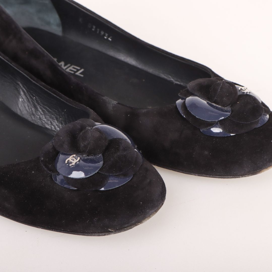 Chanel Suede Camelia Ballet Flats Size 40.5