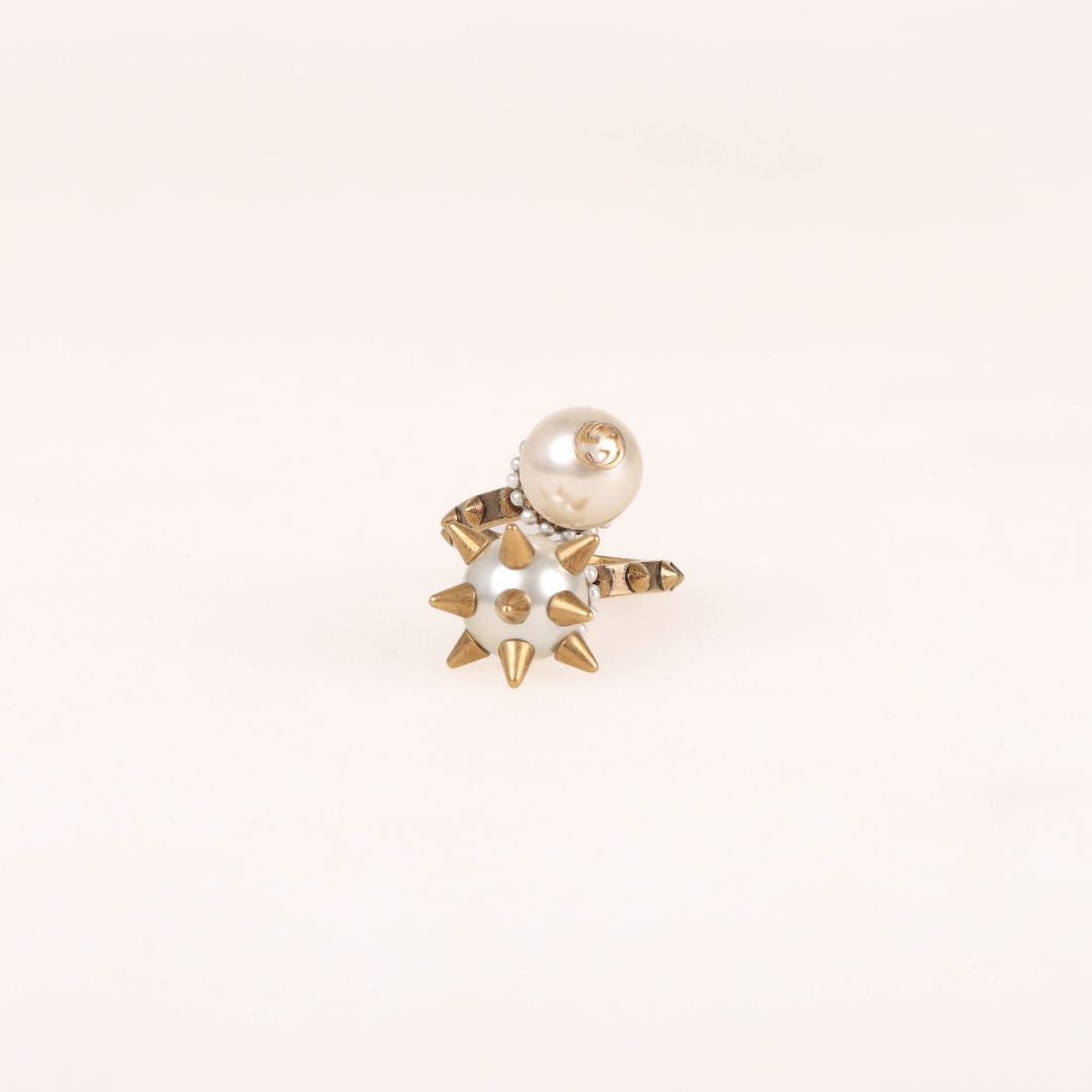 Gucci Faux Pearl Bypass Cocktail Ring Size 16