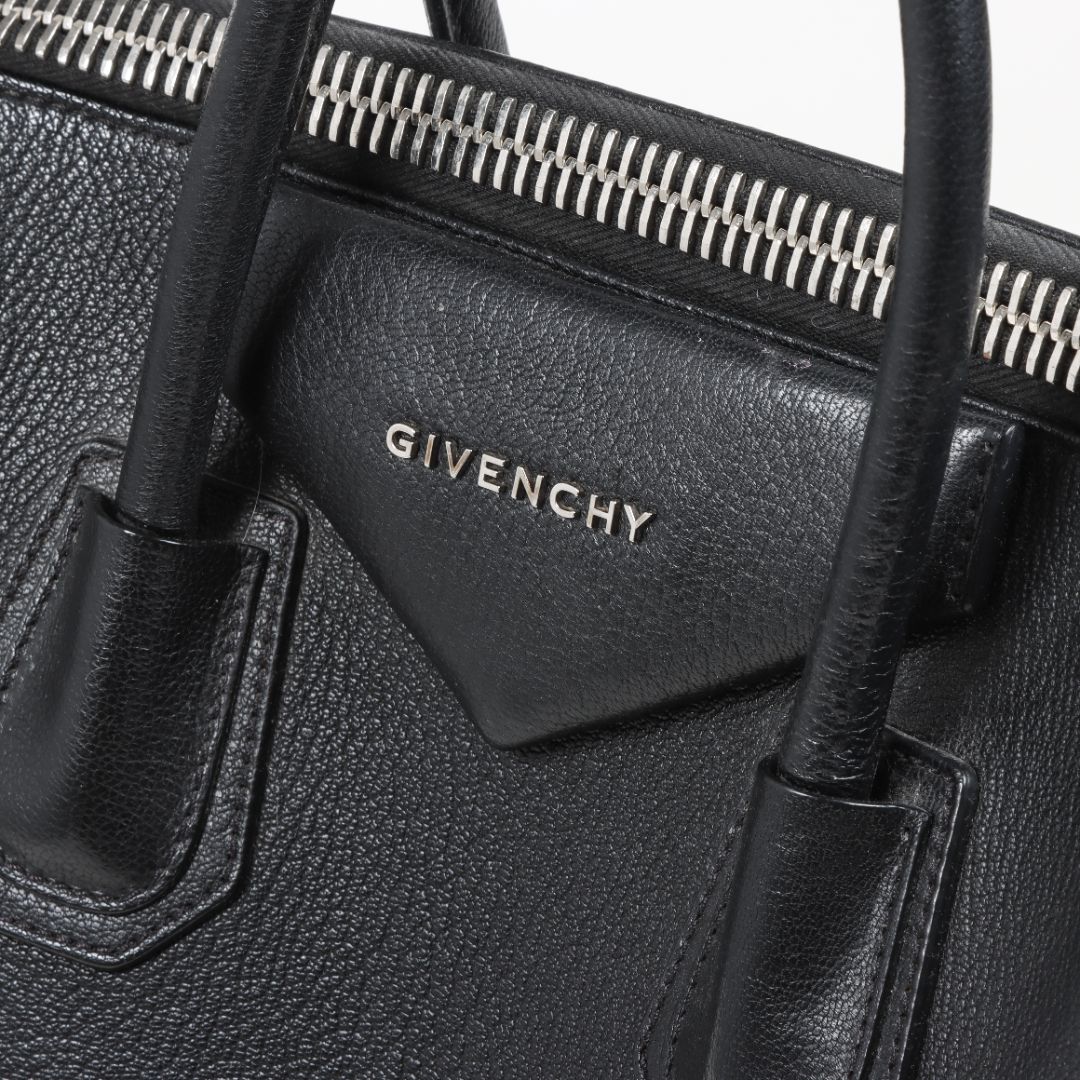 Givenchy Medium Leather Antigona Bag