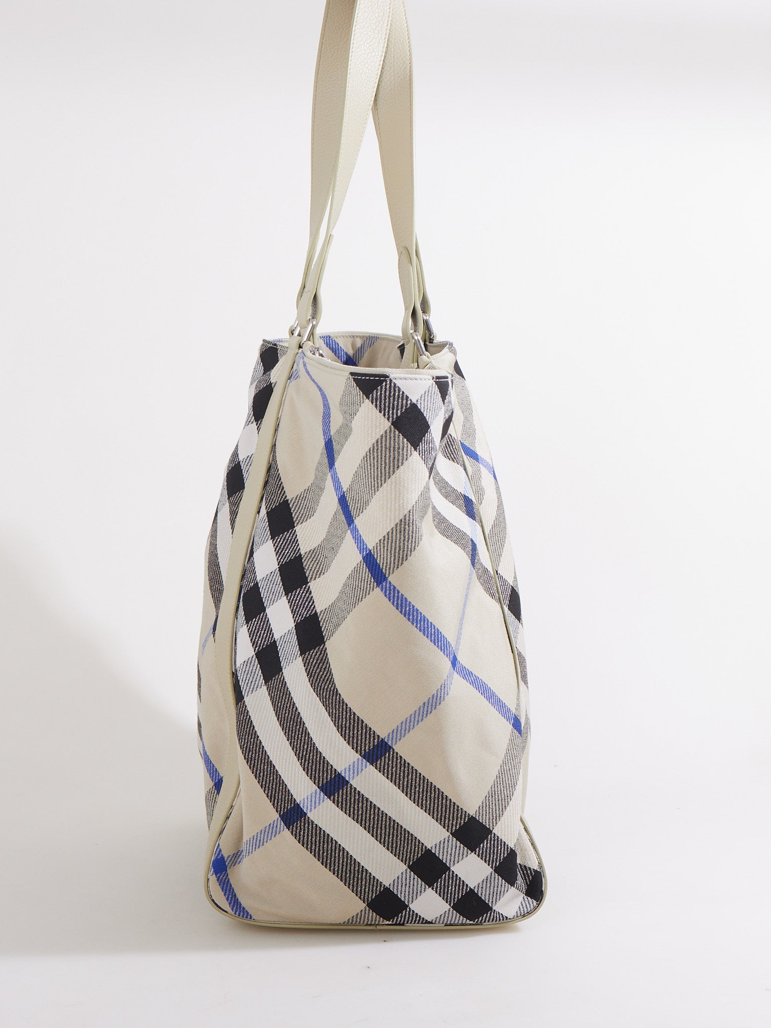 Burberry Festival Novacheck Tote Bag – Consigner's Closet