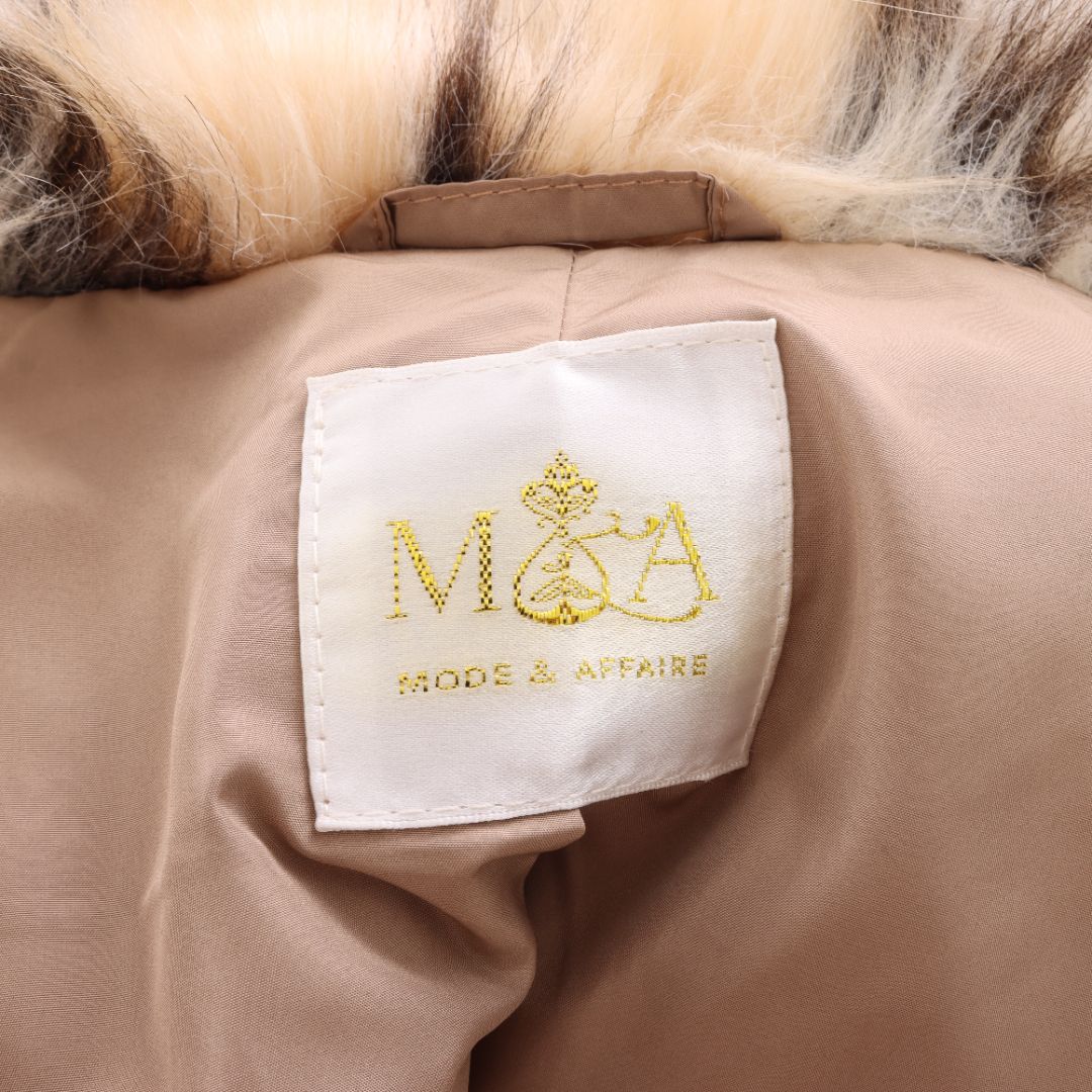 Mode &amp; Affaire Faux Fur Coat Size Medium