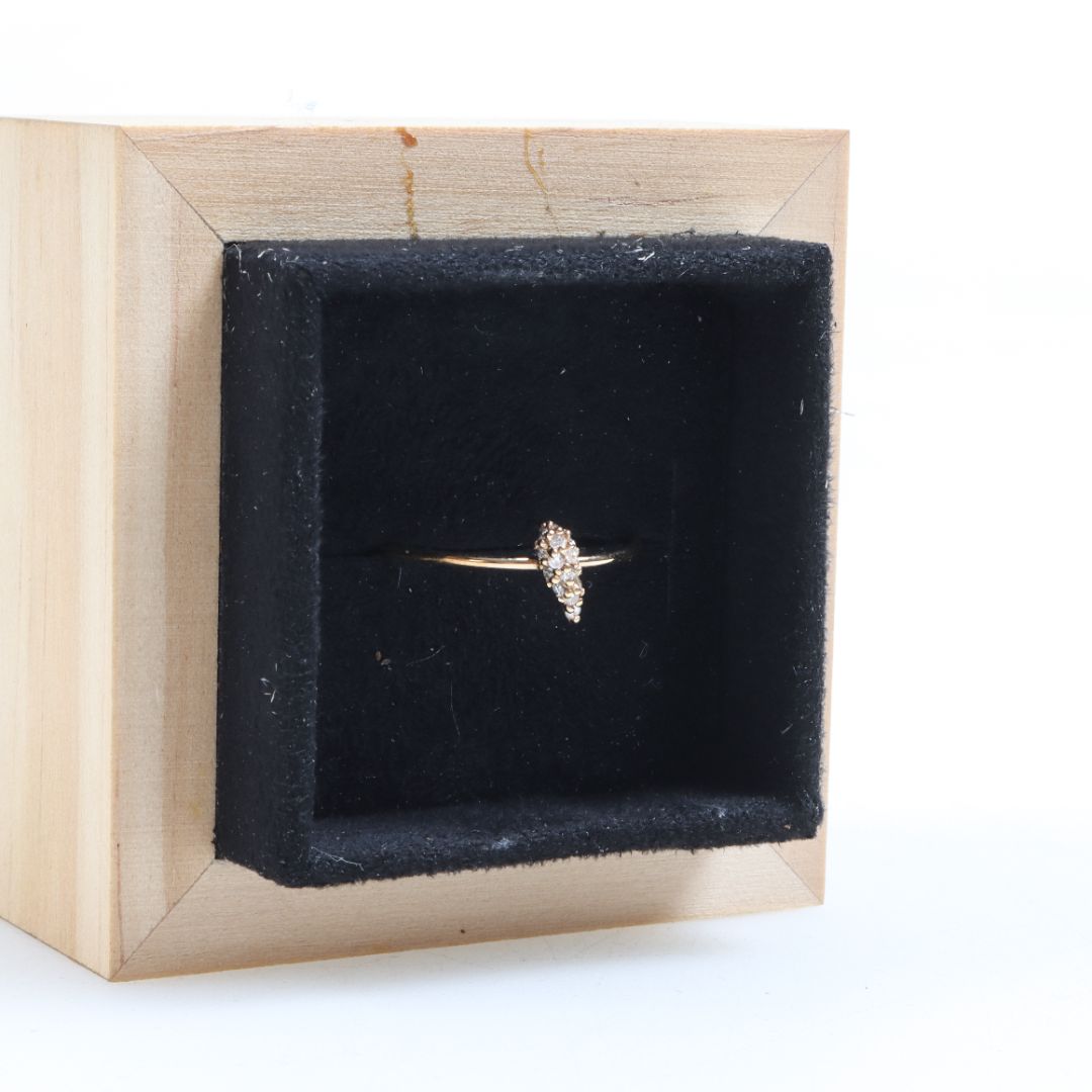 Sarah &amp; Sebastian Fine 10K Gold Diamond Ring US Size 7.75