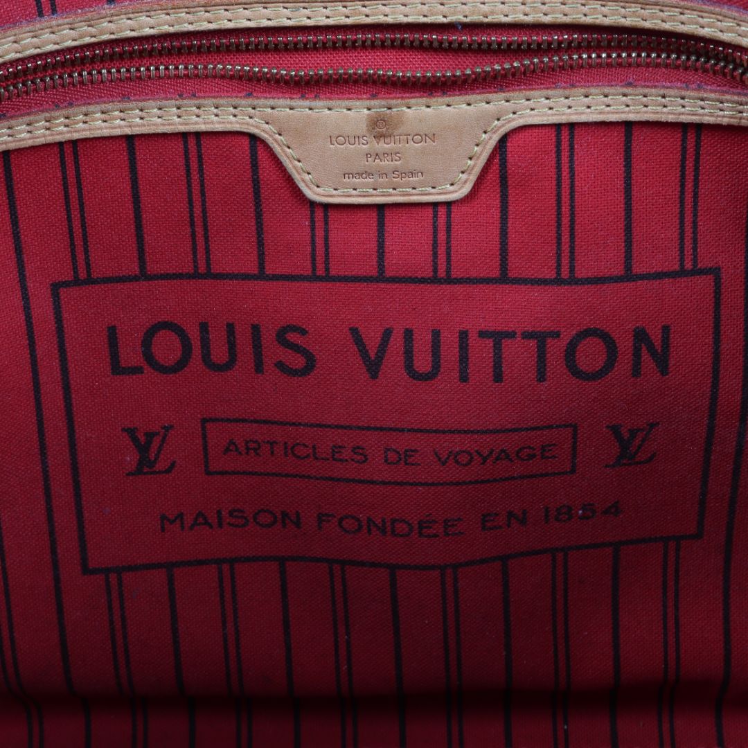 Louis Vuitton Neverfull Handbag Size MM